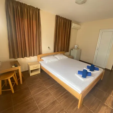 Pensionat Gloria Houses-free Parking 3*