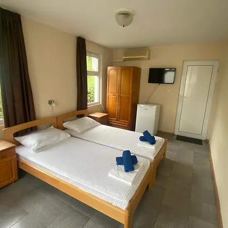 Gloria Houses-free Parking Varna